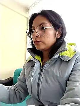 Snapshot of Regina_Shine chatting on January 13, 8:13 pm Regina Shine online show from January 13, 8:13 pm