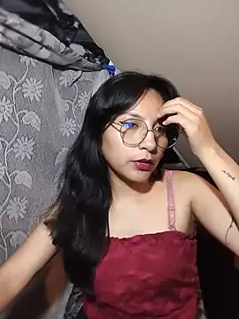 Snapshot of Regina_Shine chatting on August 7, 2:28 am Regina Shine online show from August 7, 2:28 am