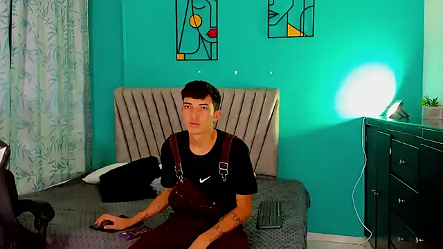 Maikol Ortiz online show from March 7, 12:32 pm