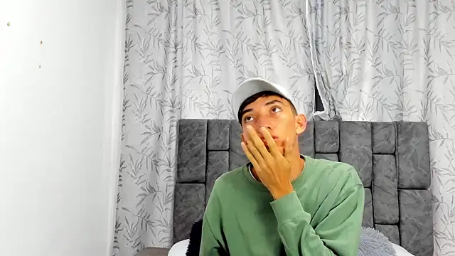 Maikol Ortiz online show from December 21, 12:18 pm