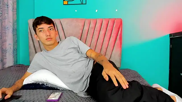 Maikol Ortiz online show from March 15, 12:23 pm