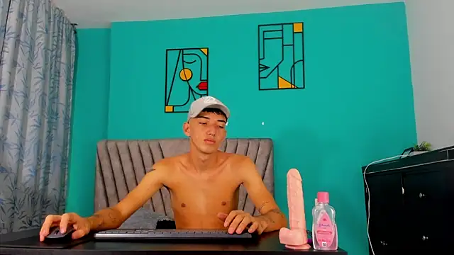 Maikol Ortiz online show from April 8, 12:28 pm