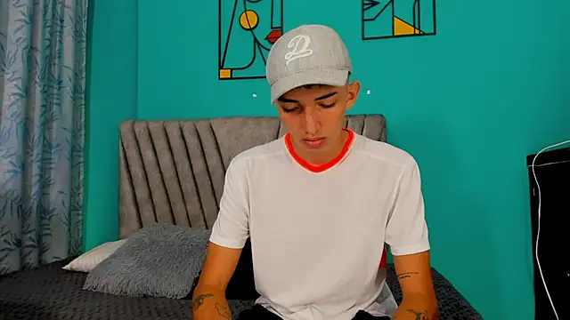 Maikol Ortiz online show from April 9, 12:44 pm