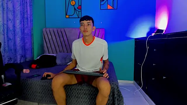 Maikol Ortiz online show from April 19, 12:28 pm