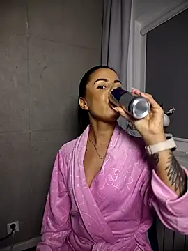 BabyFaceMia online show from November 20, 5:13 pm