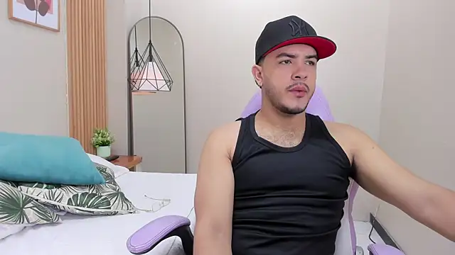 Andrew Lewiss online show from January 16, 1:48 pm