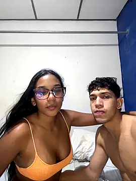 Andres-Andrea1922 online show from September 19, 8:40 am