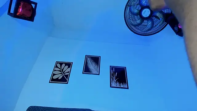 criss zuri online show from March 27, 2:18 pm