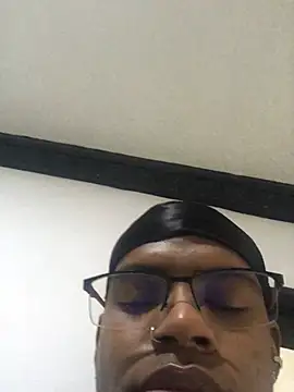 criss zuri online show from February 14, 12:05 pm