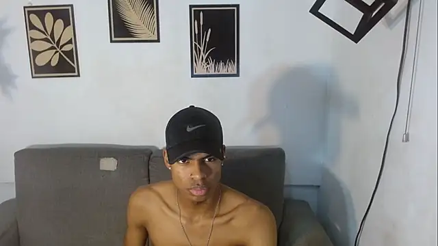 Snapshot of criss_zuri chatting on September 17, 7:16 pm criss zuri online show from September 17, 7:16 pm