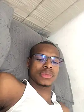 criss zuri online show from December 14, 11:49 am