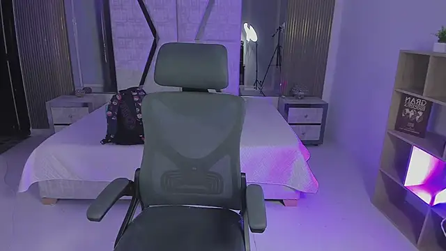 AlliceCopper online show from October 1, 2:10 pm