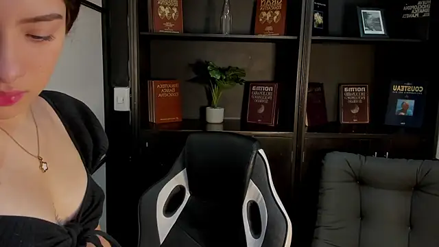 AlliceCopper online show from October 24, 2:05 pm