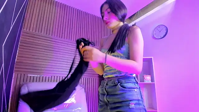 AlliceCopper online show from November 11, 2:45 pm