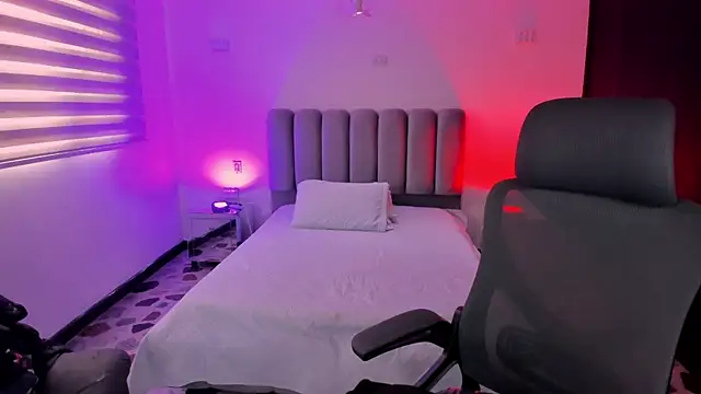 AlliceCopper online show from November 5, 2:20 pm