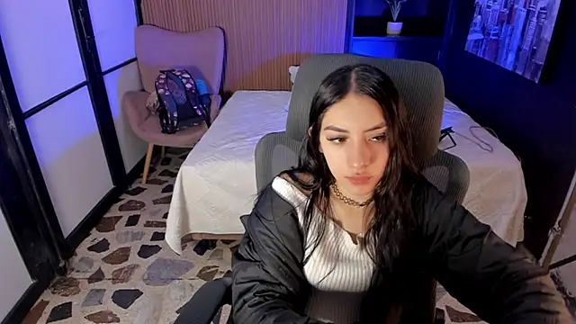 AlliceCopper online show from February 13, 1:00 pm