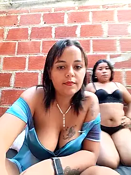 Snapshot of Naugthy-Mey chatting on November 17, 8:24 pm Naugthy-Mey online show from November 17, 8:24 pm