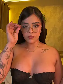 Sara-Evans online show from April 7, 1:29 am