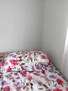 Snapshot of KIMGREY__ chatting on September 20, 3:17 pm KIMGREY   online show from September 20, 3:17 pm
