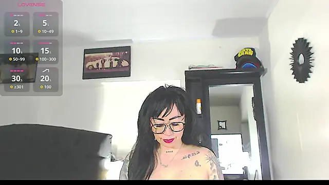 Vicky hotmilf online show from November 5, 11:13 am