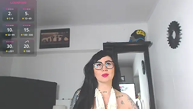Vicky hotmilf online show from April 22, 8:32 am