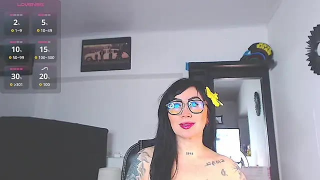 Vicky hotmilf online show from February 24, 11:00 am