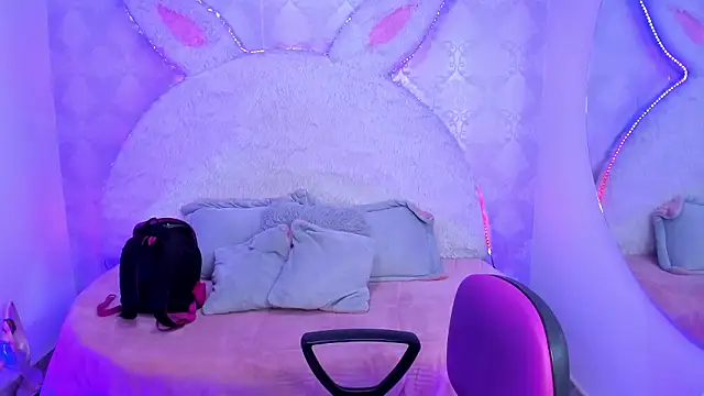 Gaby louse online show from February 6, 8:05 pm