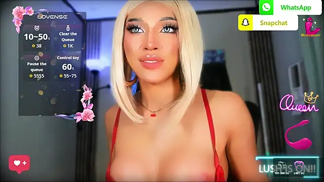 Snapshot of xUrGoddess_Bellax chatting on April 28, 2:27 am xUrGoddess Bellax online show from April 28, 2:27 am