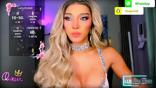 Snapshot of xUrGoddess_Bellax chatting on June 6, 1:22 am xUrGoddess Bellax online show from June 6, 1:22 am