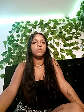 Gatita flip online show from September 9, 5:33 pm