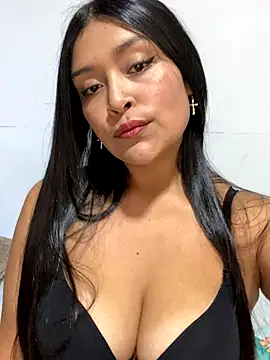 Snapshot of Aurora_fire1 chatting on November 8, 9:40 pm Aurora fire1 online show from November 8, 9:40 pm