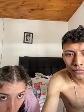 coupledesire18 online show from October 12, 5:14 pm