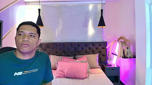 Annie Lii online show from September 27, 1:28 pm