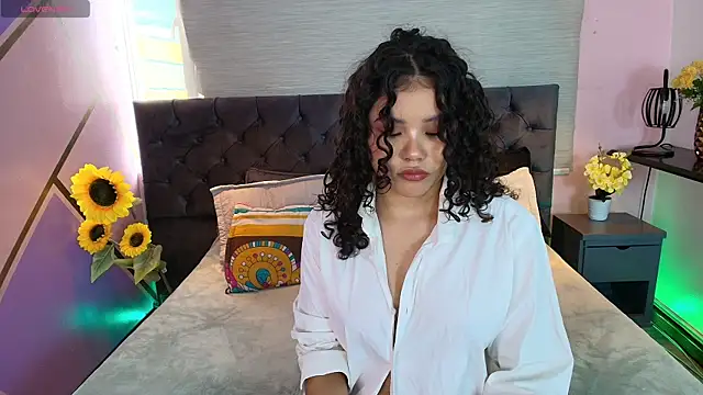 Annie Lii online show from November 11, 12:44 pm