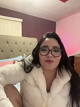 Snapshot of MyHoneyFrida chatting on November 20, 4:24 am MyHoneyFrida online show from November 20, 4:24 am