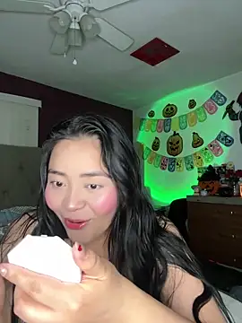 MyHoneyFrida online show from October 20, 3:41 am