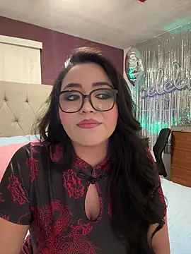 MyHoneyFrida online show from December 19, 1:42 am