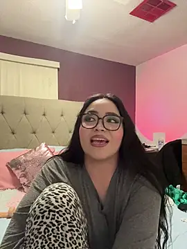 Snapshot of MyHoneyFrida chatting on November 26, 4:01 am MyHoneyFrida online show from November 26, 4:01 am