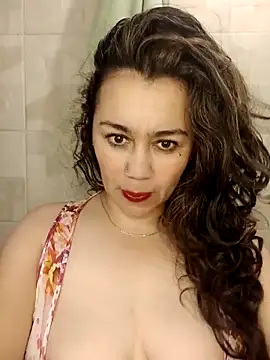 Snapshot of sexy-latina1 chatting on September 21, 11:21 pm sexy-latina1 online show from September 21, 11:21 pm