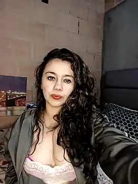 Snapshot of sexy-latina1 chatting on October 14, 5:13 pm sexy-latina1 online show from October 14, 5:13 pm