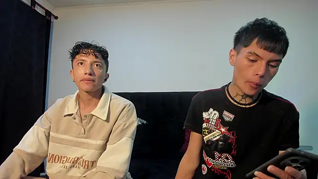 mhatias  online show from November 13, 2:59 am