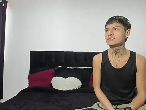 mhatias  online show from October 6, 11:33 am