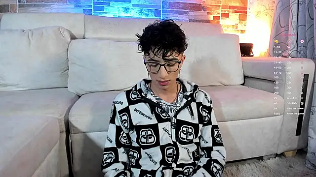 mhatias  online show from February 6, 4:41 am