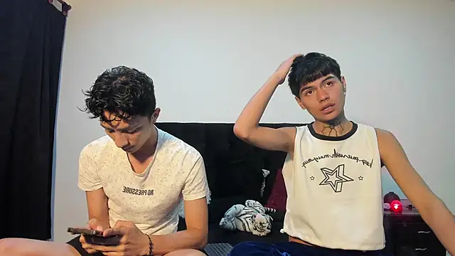 mhatias  online show from October 27, 1:28 am