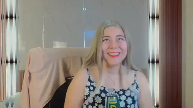 SkarlettLaw online show from September 27, 7:20 pm