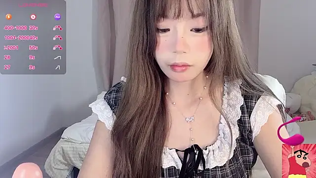 Snapshot of Angel77-Y chatting on October 11, 4:35 am Angel77-Y online show from October 11, 4:35 am