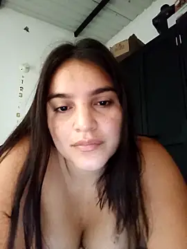 Snapshot of chloe_90 chatting on October 5, 10:00 pm chloe 90 online show from October 5, 10:00 pm
