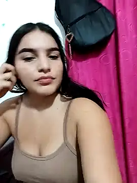 Snapshot of chloe_90 chatting on October 8, 12:12 am chloe 90 online show from October 8, 12:12 am