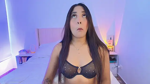 Snapshot of Megan_ale chatting on November 11, 5:08 pm Megan ale online show from November 11, 5:08 pm