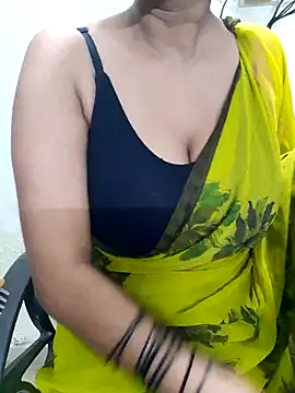 Snapshot of Sexy_Mal89 chatting on September 28, 4:47 pm Sexy Mal89 online show from September 28, 4:47 pm